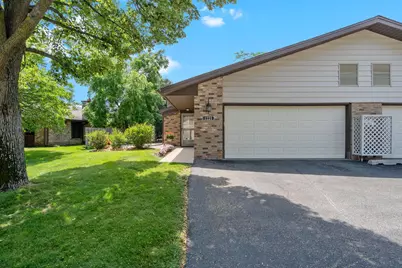 1221 Archer Lane N, Plymouth, MN 55447 - Photo 2