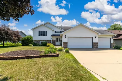 605 E South Street, Belle Plaine, MN 56011 - Photo 1