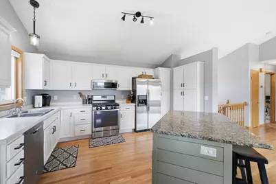605 E South Street, Belle Plaine, MN 56011 - Photo 8
