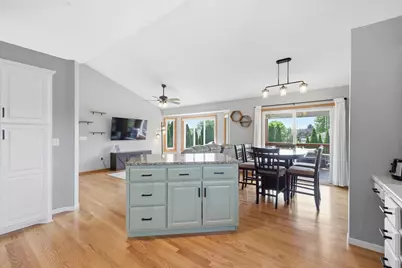 605 E South Street, Belle Plaine, MN 56011 - Photo 2