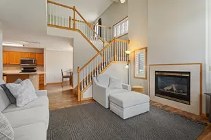 2440 Oakridge Cir, Hudson, WI 54016 - Photo 8