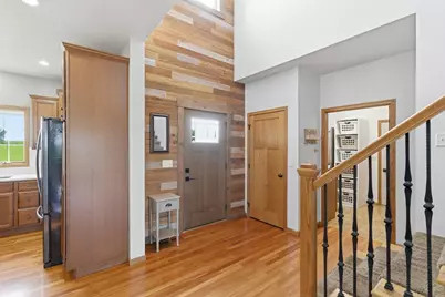 605 E 2nd Avenue, Beaver Creek, MN 56116 - Photo 2