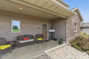 605 E 2nd Ave, Beaver Creek, MN 56116 - Photo 32
