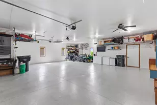 605 E 2nd Ave, Beaver Creek, MN 56116 - Photo 30