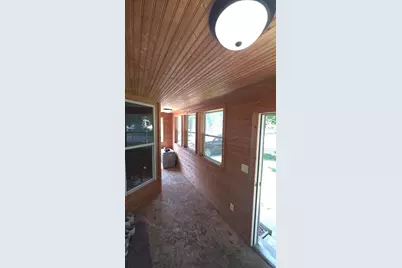 513 3rd Street SE, Willmar, MN 56201 - Photo 2