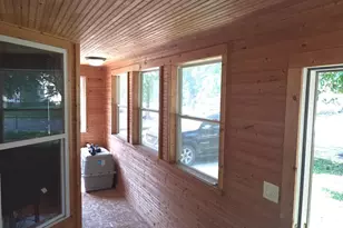 513 3rd St SE, Willmar, MN 56201 - Photo 2