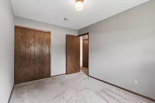 8500 S Maplebrook Cir, Brooklyn Park, MN 55445 - Photo 24