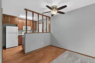8500 S Maplebrook Cir, Brooklyn Park, MN 55445 - Photo 10