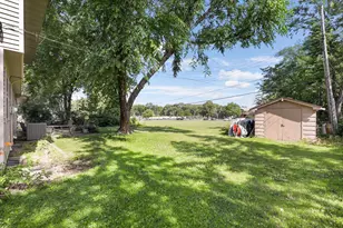 2340 Skyline Dr, Bloomington, MN 55425 - Photo 4