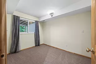 12206 Oak Leaf Cir, Burnsville, MN 55337 - Photo 14