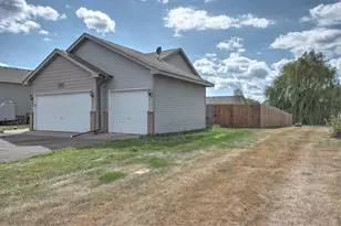 705 Bluebird St, Mora, MN 55051 - Photo 12