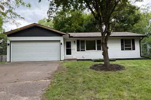 1405 Carriage Hills Dr S, Cambridge, MN 55008 - Photo 1