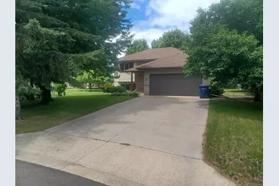 39 Fairfield Lane, Saint Cloud, MN 56303 - Photo 2