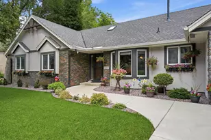 13500 Georgia Dr, Apple Valley, MN 55124 - Photo 1