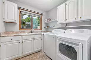 13500 Georgia Dr, Apple Valley, MN 55124 - Photo 36