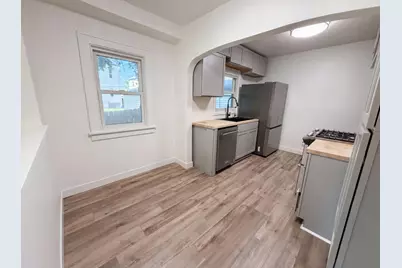2715 Irving Avenue N, Minneapolis, MN 55411 - Photo 2
