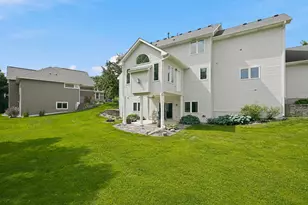 10196 Stony Creek Dr, Woodbury, MN 55129 - Photo 10
