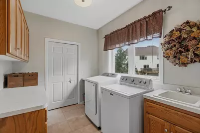 10196 Stony Creek Drive, Woodbury, MN 55129 - Photo 36