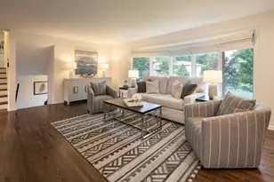 4812 Dunberry Ln, Edina, MN 55435 - Photo 8
