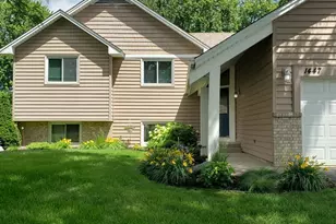 1447 Cutters Ln, Eagan, MN 55122 - Photo 2