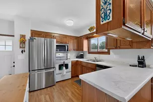 915 16 1/4 Street SE, Rochester, MN 55904 - Photo 6