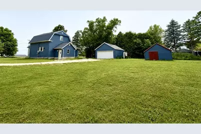908 E Main Street, Dodge Center, MN 55927 - Photo 2