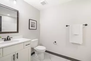 18560 Hexham Ln, Lakeville, MN 55044 - Photo 12