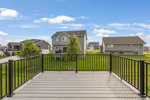 18560 Hexham Ln, Lakeville, MN 55044 - Photo 2