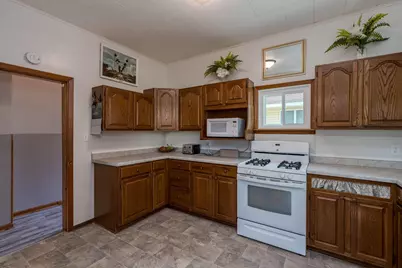 1041 Quincy Street, North Mankato, MN 56003 - Photo 12