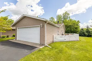 209 3rd Street NE, Milaca, MN 56353 - Photo 2