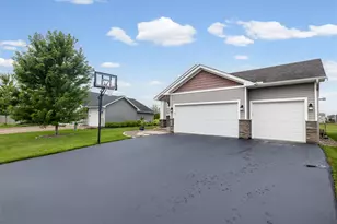 6679 210th St W, Farmington, MN 55024 - Photo 2