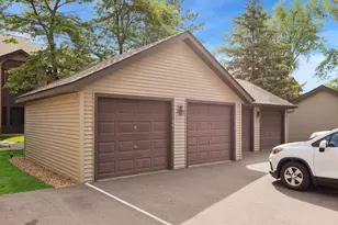 11041 Oregon Cir, Bloomington, MN 55438 - Photo 18