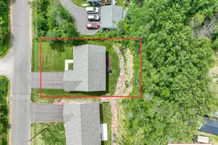 915 N Basswood Ave, Duluth, MN 55811 - Photo 26