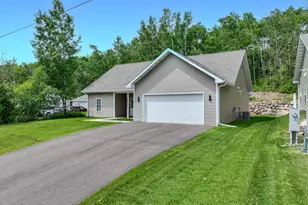 915 N Basswood Ave, Duluth, MN 55811 - Photo 22