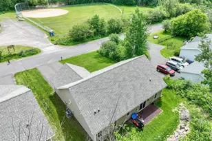 915 N Basswood Ave, Duluth, MN 55811 - Photo 26