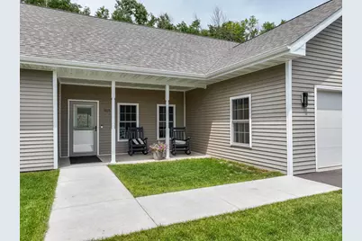 915 N Basswood Avenue, Duluth, MN 55811 - Photo 2