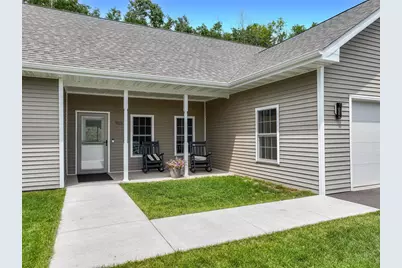 915 N Basswood Avenue, Duluth, MN 55811 - Photo 2