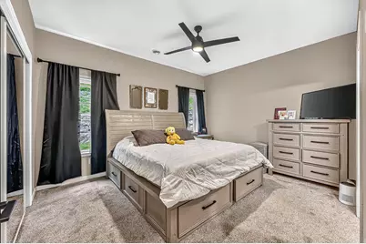 915 N Basswood Avenue, Duluth, MN 55811 - Photo 10