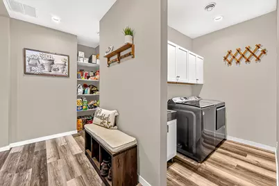 915 N Basswood Avenue, Duluth, MN 55811 - Photo 18