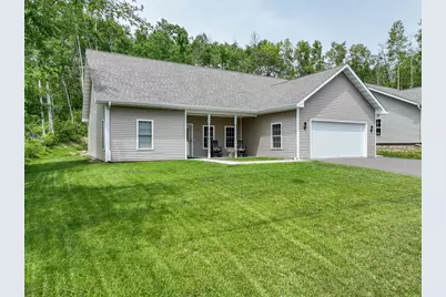 915 N Basswood Avenue, Duluth, MN 55811 - Photo 1