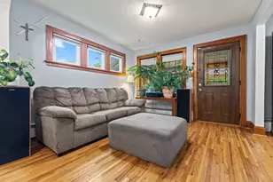2020 Margaret St N, North Saint Paul, MN 55109 - Photo 10