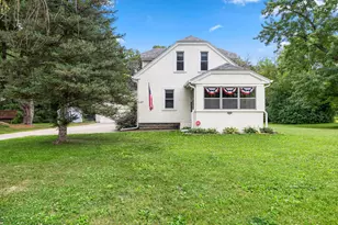 2020 Margaret St N, North Saint Paul, MN 55109 - Photo 1