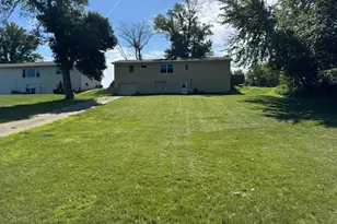 2722 Albion Ave, Fairmont, MN 56031 - Photo 4