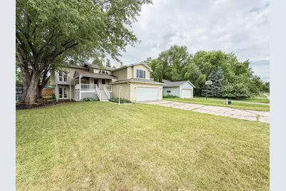 336 9 1/2 Street N, Sauk Rapids, MN 56379 - Photo 2