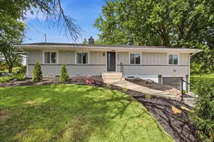 7840 Harold Ave, Golden Valley, MN 55427 - Photo 4