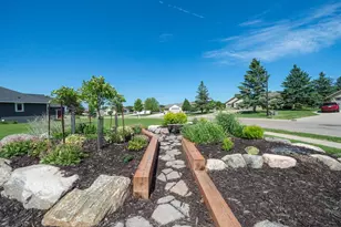 814 Curt Felt Dr, Alexandria, MN 56308 - Photo 12