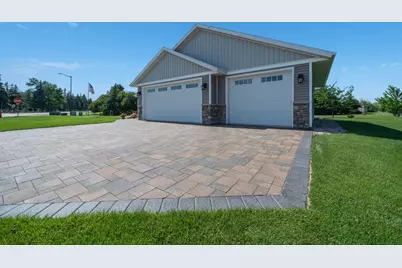 814 Curt Felt Drive, Alexandria, MN 56308 - Photo 4