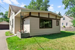 1648 Hammond Rd, White Bear Lake, MN 55110 - Photo 2