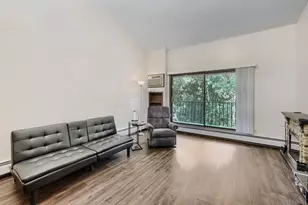 12600 Parkwood Dr, Burnsville, MN 55337 - Photo 6