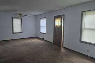 401 Willow St, Fairmont, MN 56031 - Photo 10